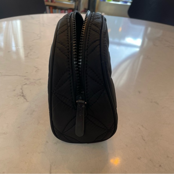 NWOT 🖤 Kate Spade Jae Quilted Medium Dome Cosmetic Bag in Black - Picture 4 of 8